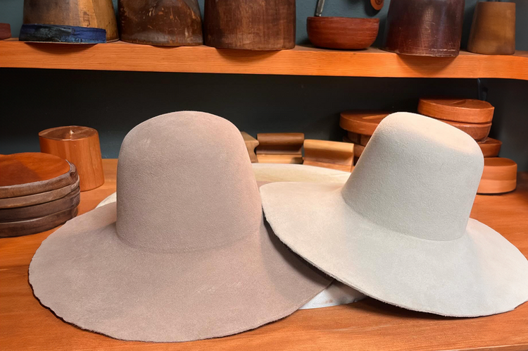 250 Gram 100X Coypu Fur Felt Hat Bodies (Western Weight)